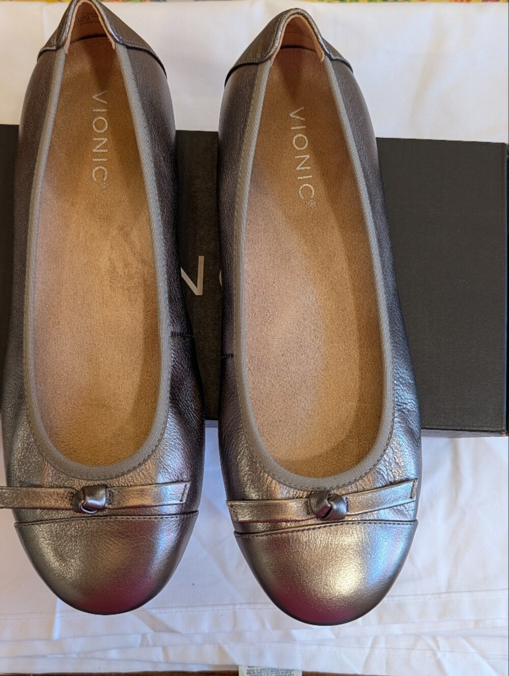 Vionic Amorie Metallic Pewter Leather Ballet Flats Size 9.5 Wide EUC